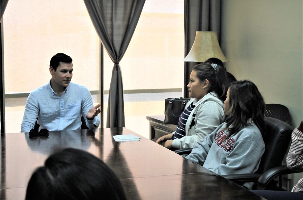 From Santa Ana to Cambridge: Freddy Valencia returns to SMES to share his story